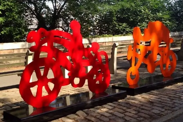 The sculptures at the Fruit Street Sitting Area.